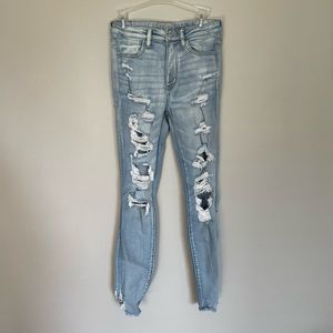 American Eagle Distressed Jean
